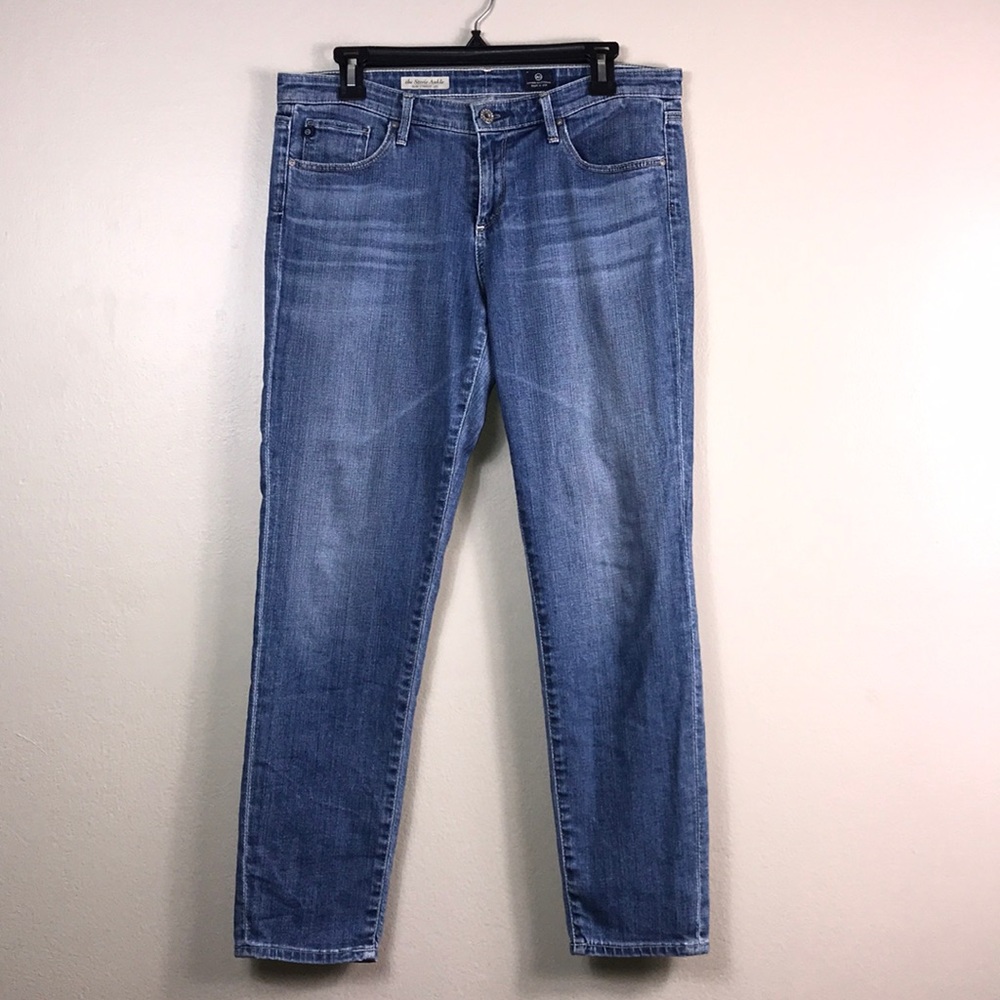 AG the Stevie ankle slim straight leg size 31”